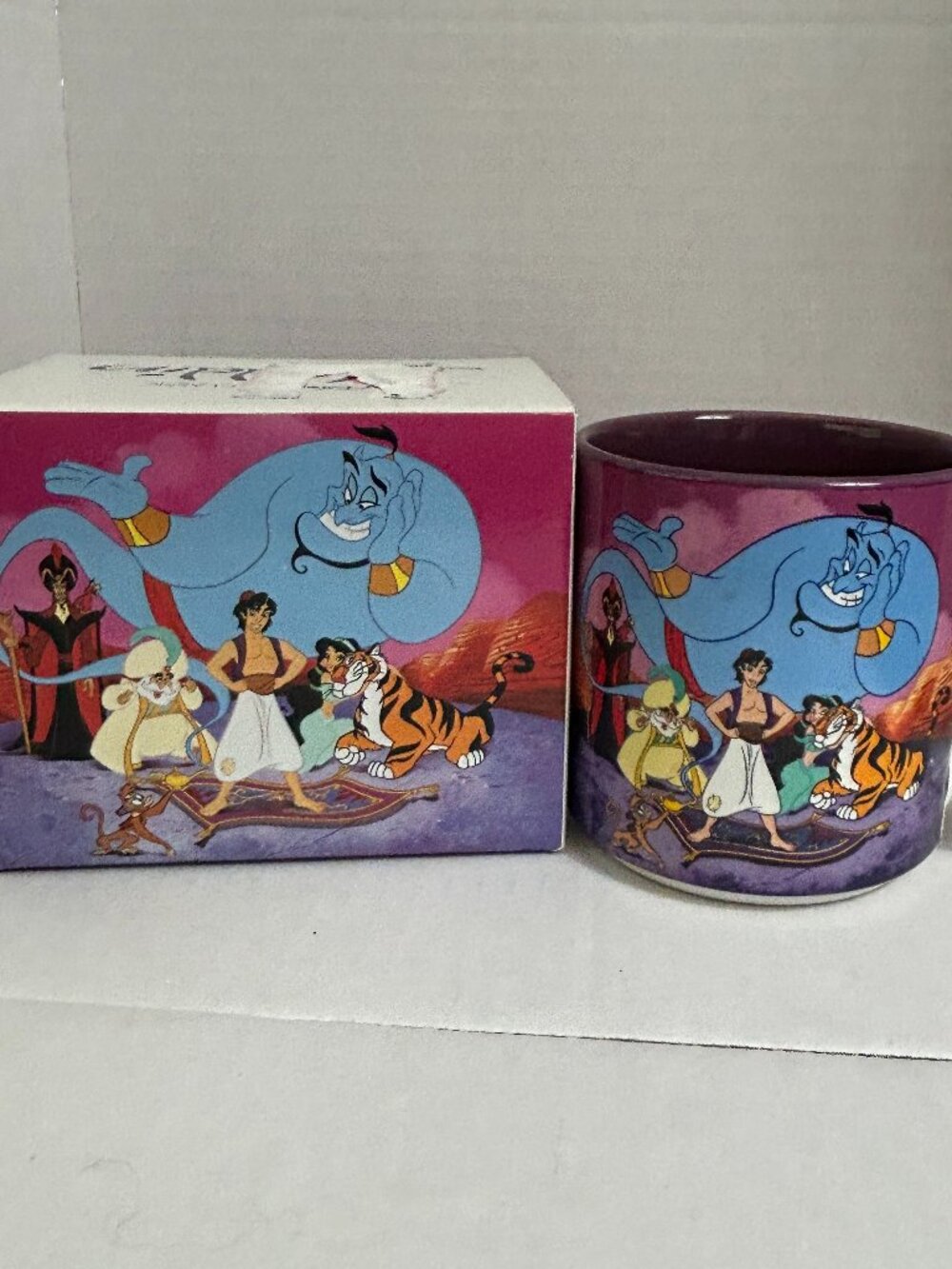 Vintage Disney Aladdin 12 Oz Mug Made in Japan w/ Original Box Genie Jasmine Jaf
